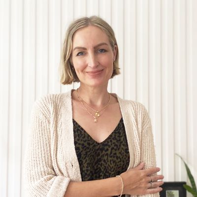 Lou Broadbent, QHHT Practitioner Lou Broadbent, QHHT Practitioner